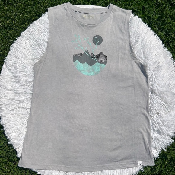 tentree Gray Tank Top with Mountain and Tree Graphic Design Women’s Size Medium - Picture 3 of 13